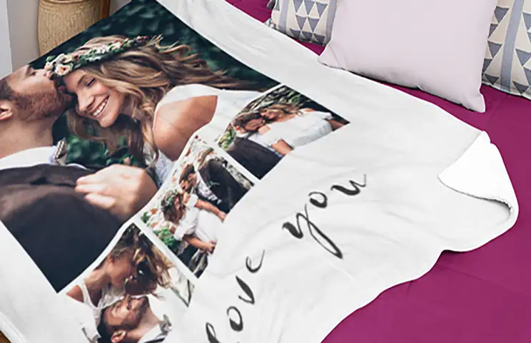 ["Mink Touch Photo Blanket by Printerpix","Printerpix Photo Blanket with Family Photos","Large Photo Blanket on Double Bed with Picture of a Girl","Photo Blanket Image with Size Comparison","Photo Blanket Black and White Collage"]||||||||||