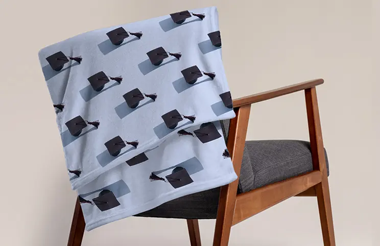 Mink Touch Photo Blanket from Printerpix|Printerpix Photo Blanket with Family Photos|Large Photo Blanket on Double Bed with Picture of a Girl|Photo Blanket with Size Comparison|Black-and-White Collage Photo Blanket||||||