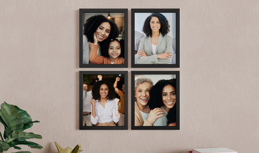 8x6 framed photo of the family at the beach