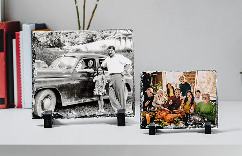 Stone-Fotoplatte|Steinplatte mit Familienfoto|Fotoschiefer|Zwei junge Leute auf einem Stein gedruckt|Personalisierter Geschenkstein mit gedrucktem Bild||||||