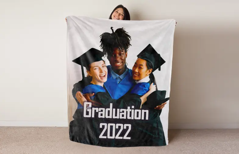 Mink Touch Photo Blanket by Printerpix|Printerpix Photo Blanket with Graduation Photos|Large Photo Blanket on Double Bed with Picture of a Girl|Photo Blanket Image with Size Comparison|Photo Blanket Black and White Collage Image||||||