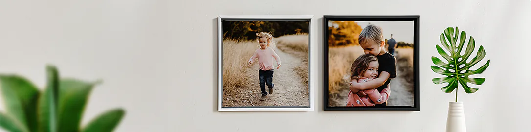 Galeriewand mit Leinwanddrucken