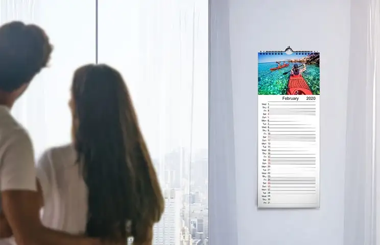 Babyfoto mit Weihnachtsdesign auf personalisiertem Kalender von Printerpix